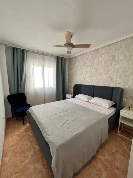 Cozy Apartment 5 Mins To Beach Torrevieja Ngoại thất bức ảnh