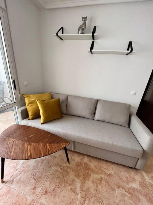Cozy Apartment 5 Mins To Beach Torrevieja Ngoại thất bức ảnh